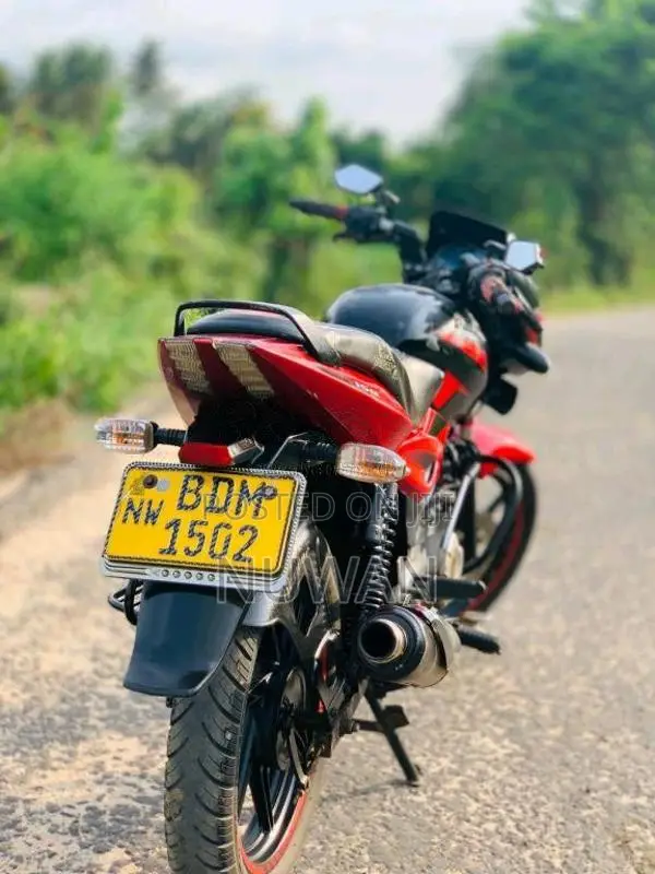 Bajaj Pulsar 150 2015 Motorbike (Used)