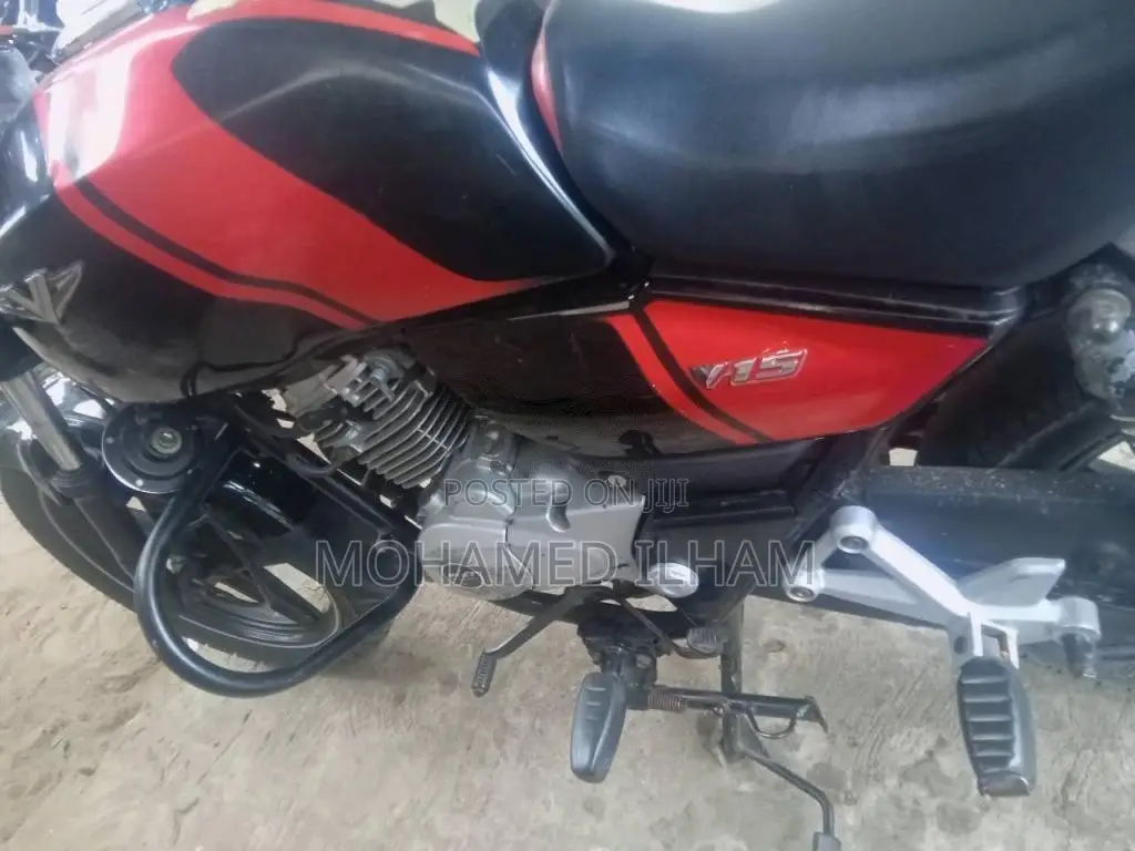 Bajaj V15 2017 Motorbike (Used)
