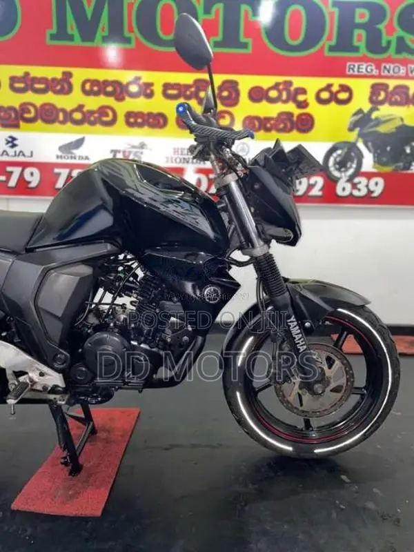 Yamaha Fz Version 2 2018 Motorbike (Used)