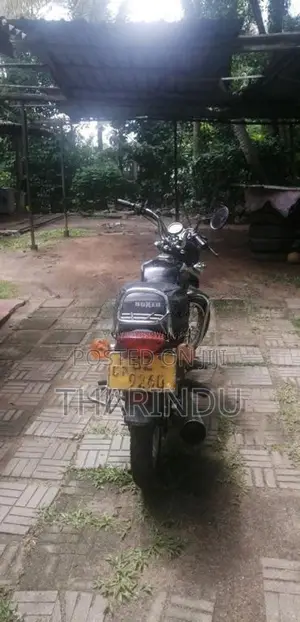 Bajaj Boxer 2003 Motorbike (Used)