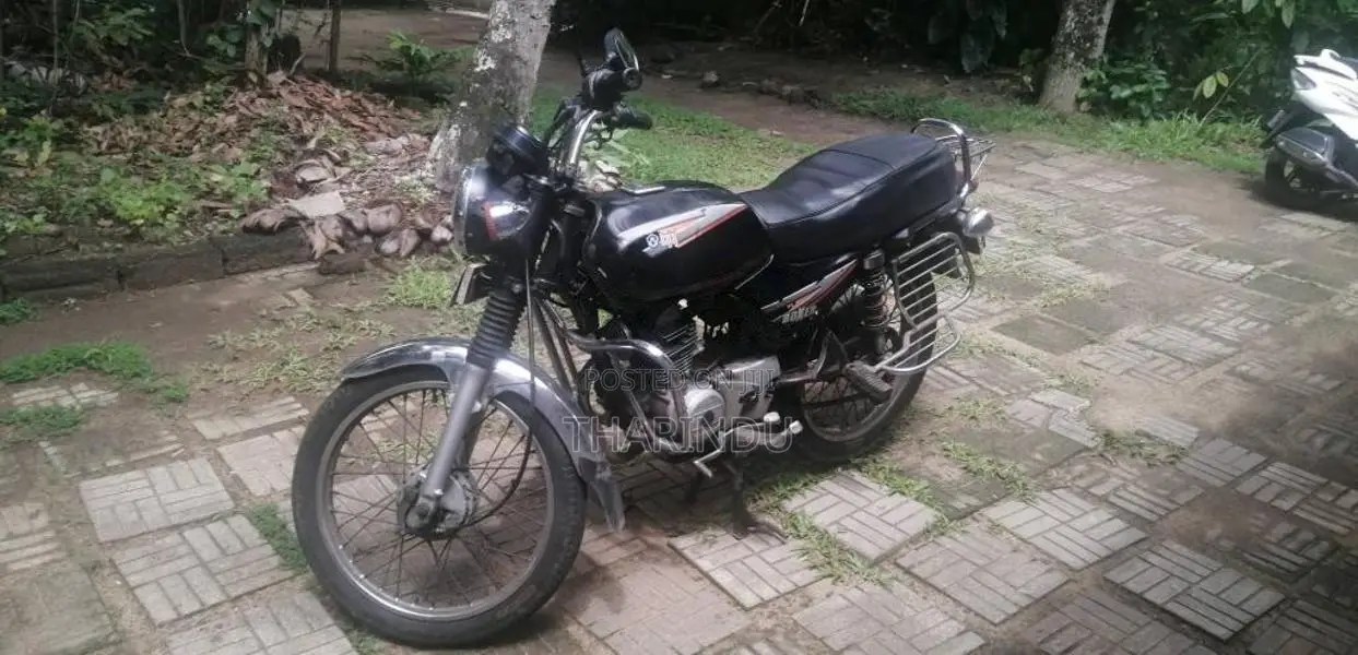 Bajaj Boxer 2003 Motorbike (Used)