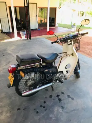 Honda Super Cub 50 2004 Motorbike (Used)
