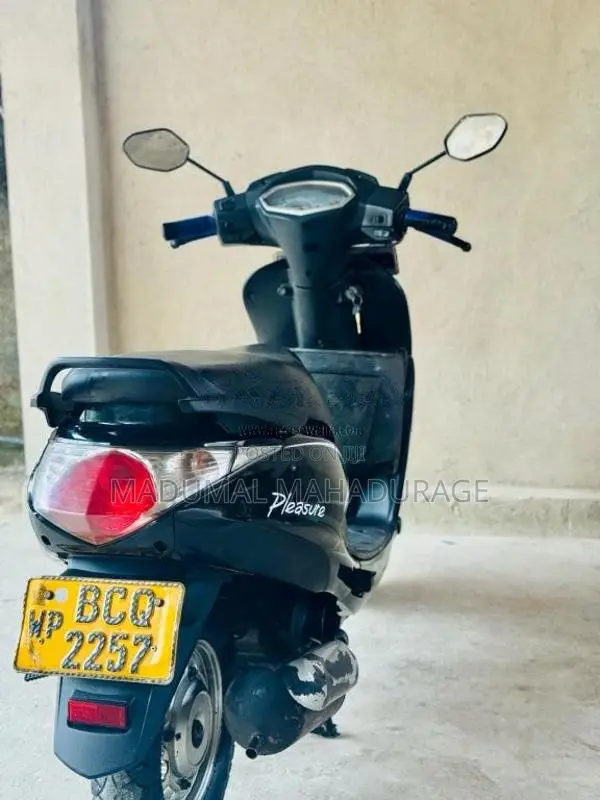 Hero Pleasure 2015 Motorbike (Used)