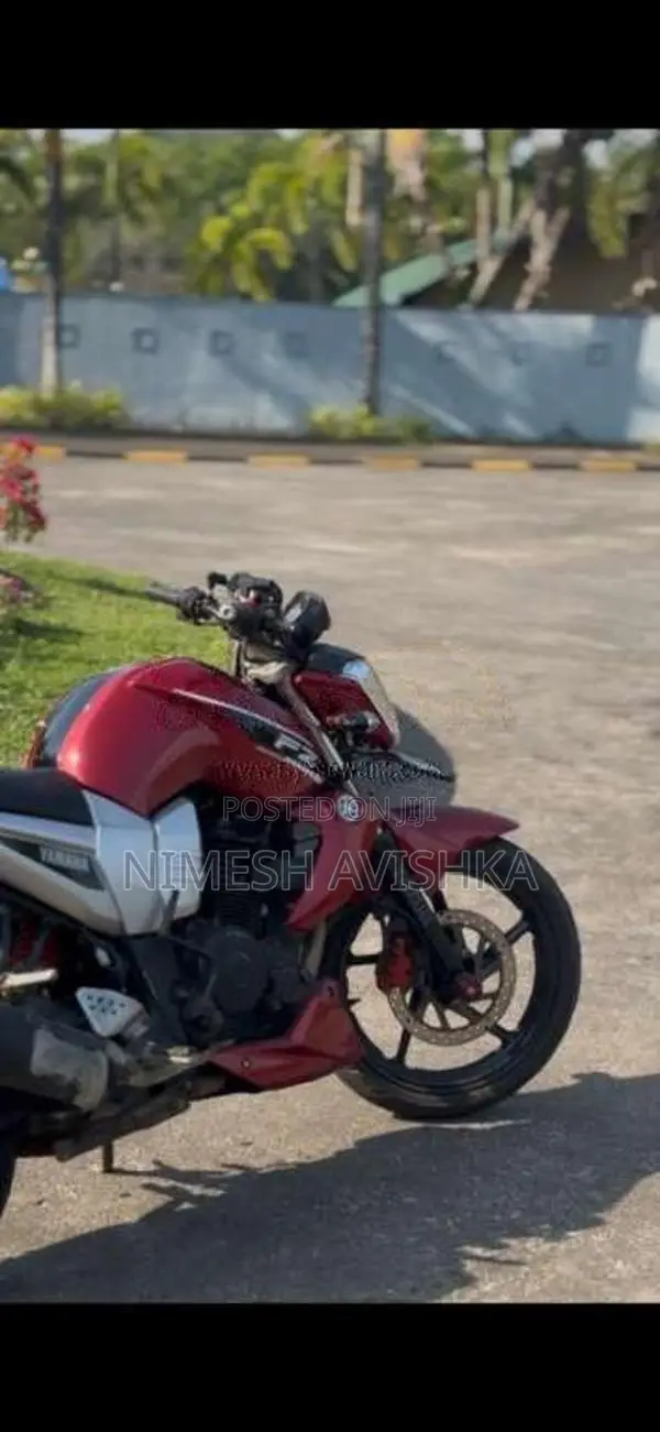 Yamaha FZ 2013 Motorbike (Used)