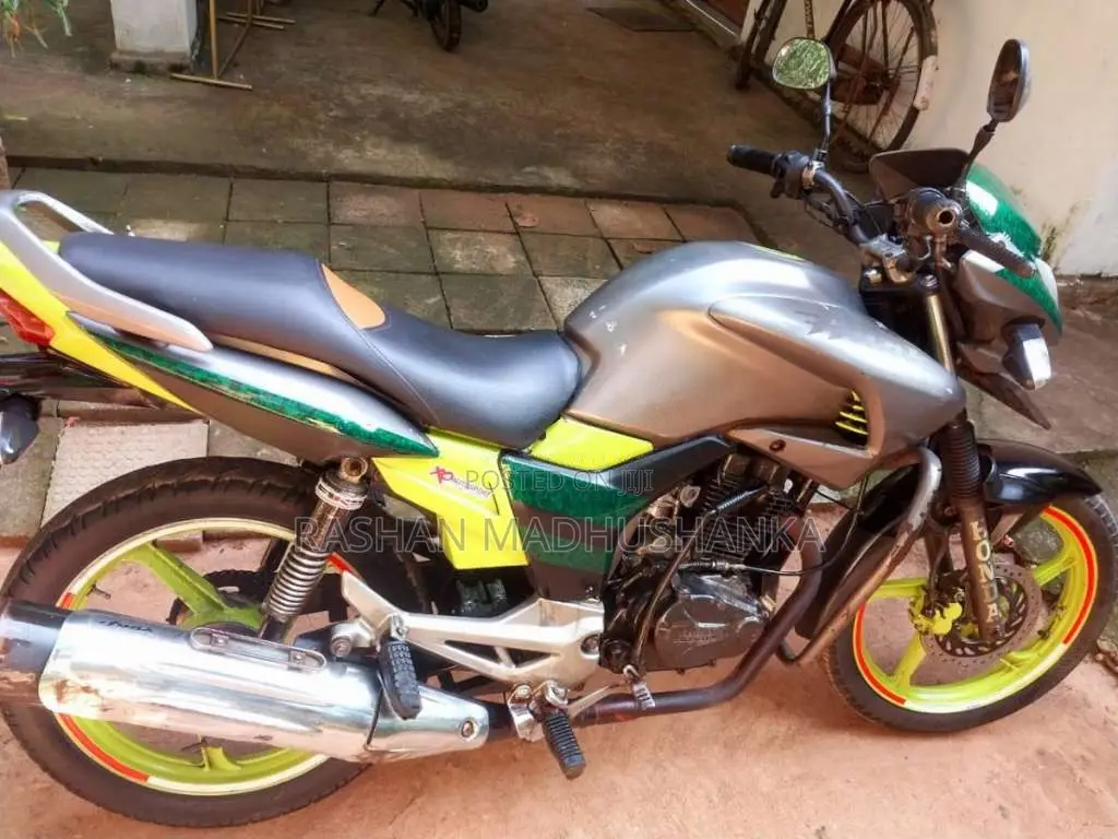 Hero Hunk 2008 Motorbike (Used)