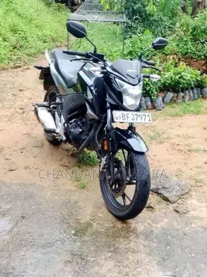 Honda Hornet 2017 Motorbike (Used)
