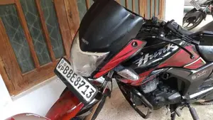 Hero Hunk 2014 Motorbike (Used)