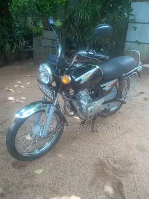 Bajaj Boxer 2006 Motorbike (Used)