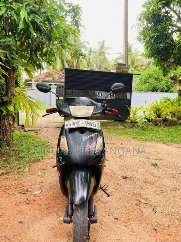 Hero Pleasure 2011 Motorbike (Used)