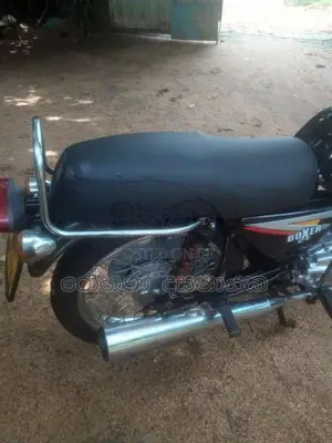 Bajaj Boxer 2006 Motorbike (Used)