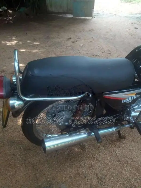 Bajaj Boxer 2006 Motorbike (Used)