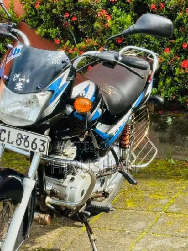 Bajaj CT-100 2015 motorcycle (Used)