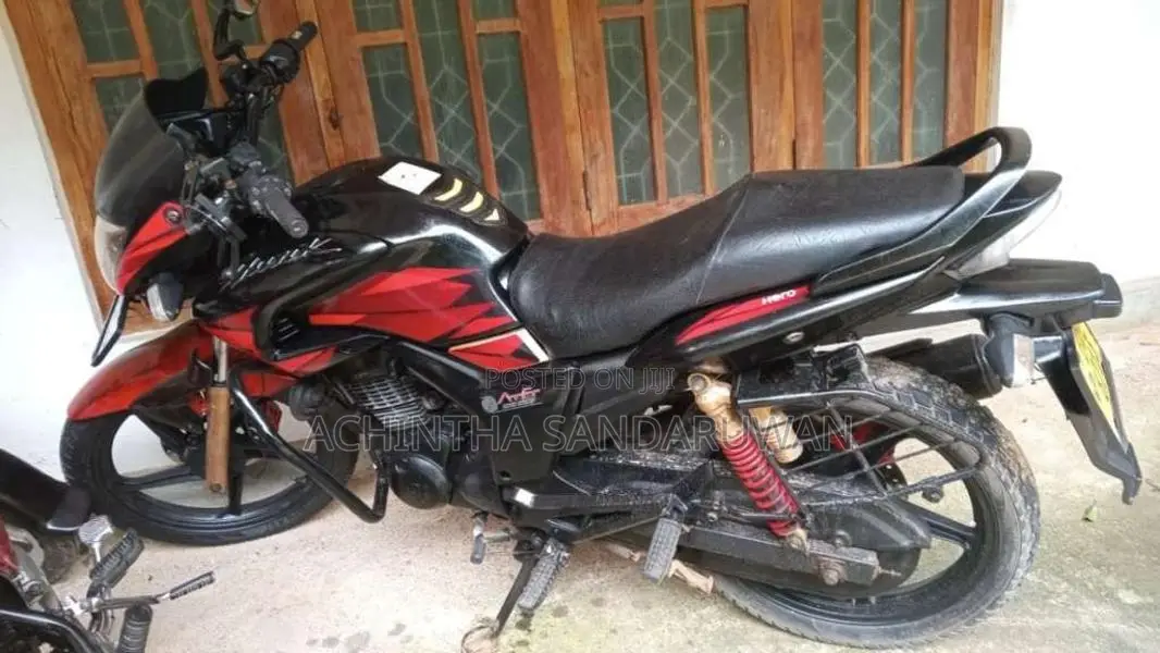 Hero Hunk 2014 Motorbike (Used)