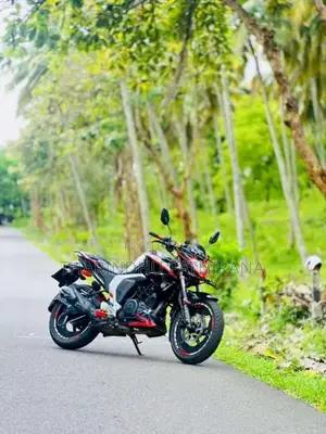 Yamaha FZ 2015 Motorbike (Used)