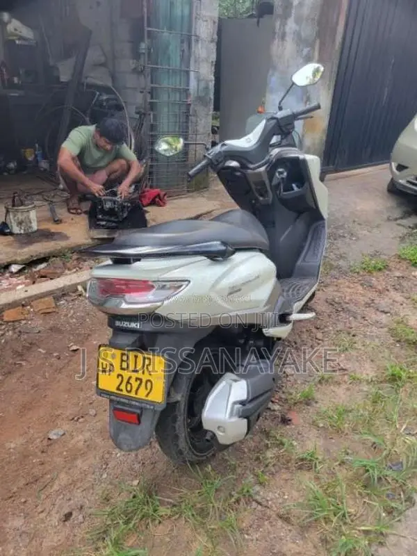 Suzuki BURGMAN 2020 Motorbike (Used)