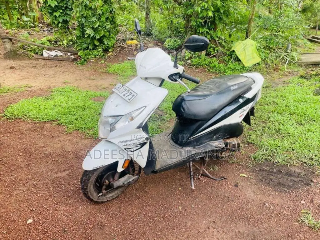 Honda Dio 2013 Motorbike (Used)