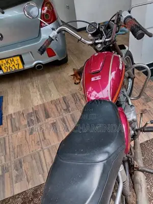 Honda CM 125 1999 Motorbike (Used)