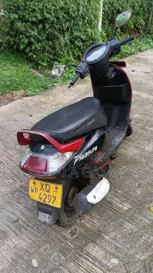 Hero Pleasure 2012 Motorbike (Used)