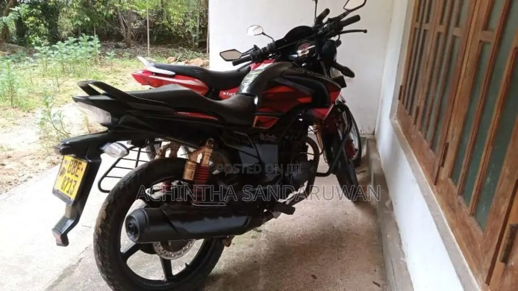 Hero Hunk 2014 Motorbike (Used)