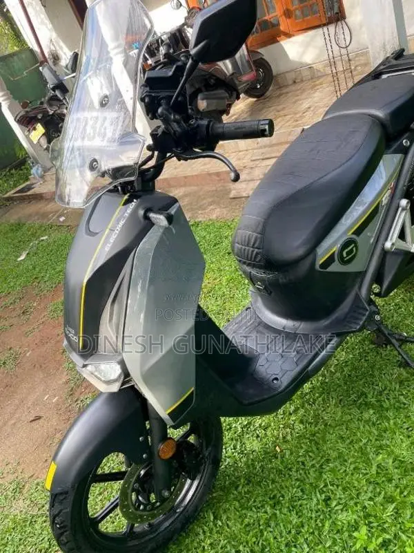 Other CPX 2023 Motorbike (Used)