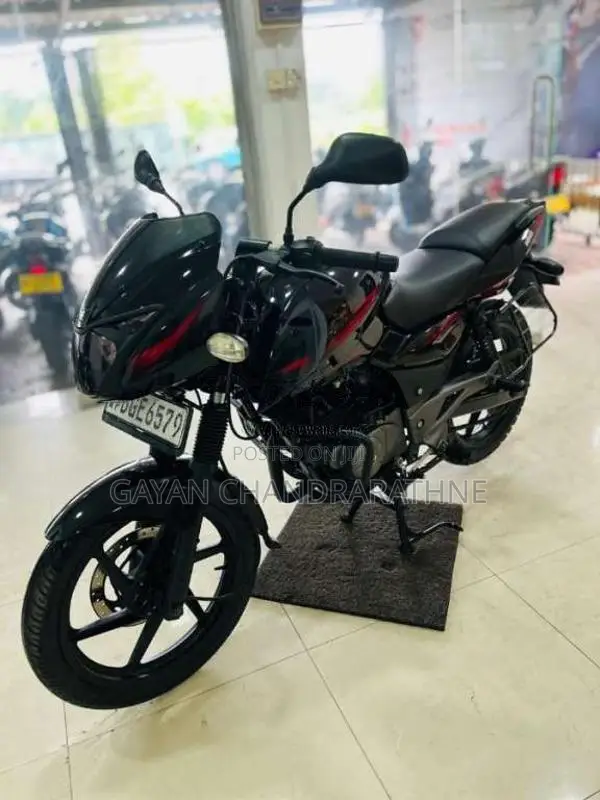 Bajaj Pulsar 180 2017 Motorbike (Used)