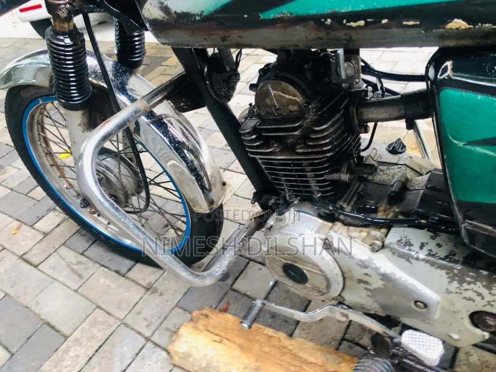 Bajaj Boxer RE 4 Stroke 1999 Motorbike (Used)