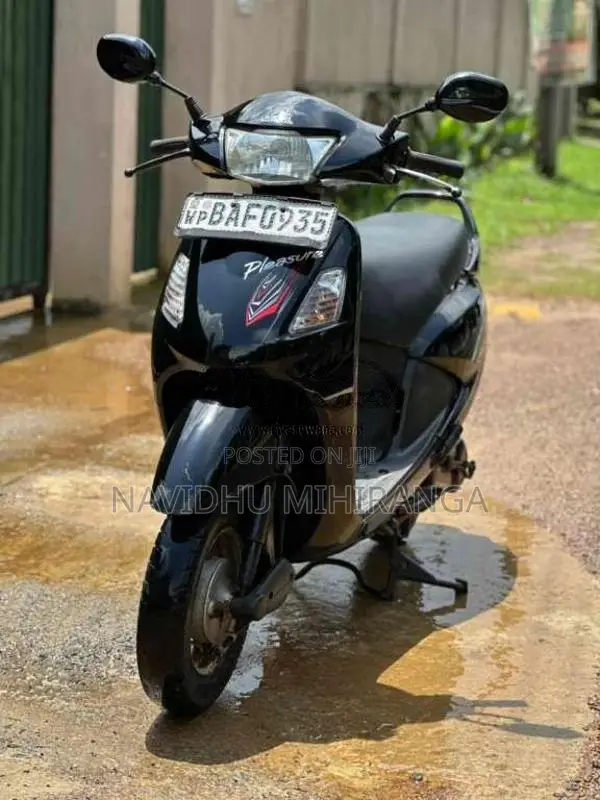 Hero Pleasure 2012 Motorbike (Used)