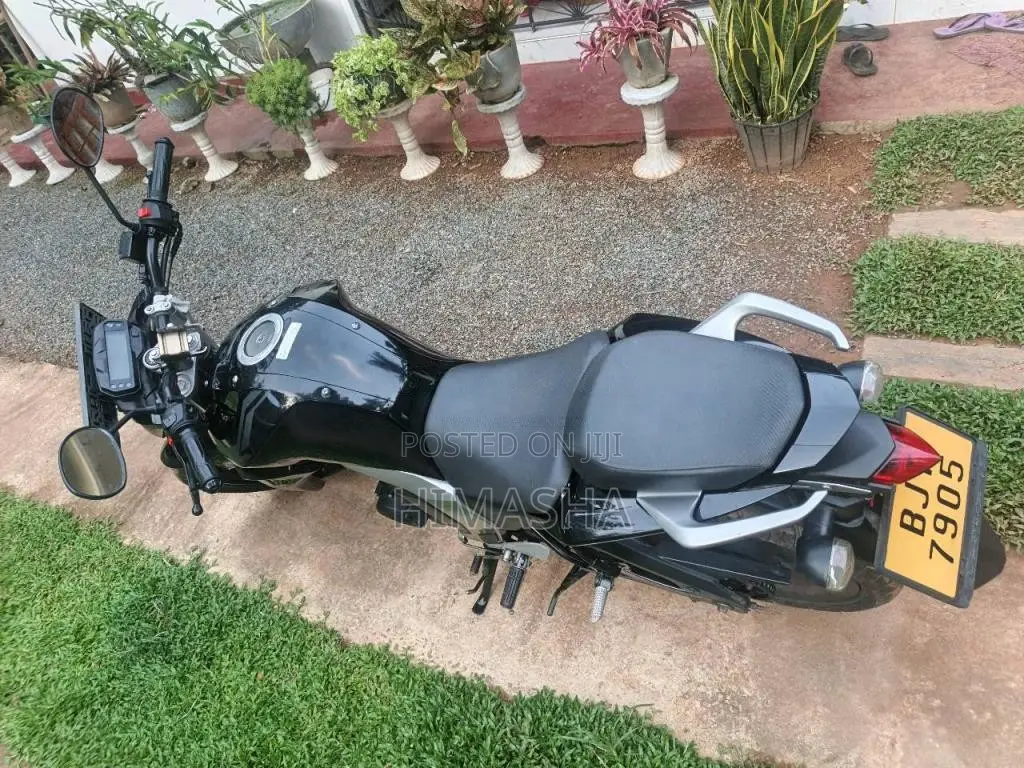 Yamaha FZ Version 2.0 2025 Motorbike (Used)