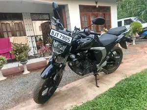 Yamaha FZ Version 2.0 2025 Motorbike (Used)