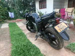 Yamaha FZ Version 2.0 2025 Motorbike (Used)