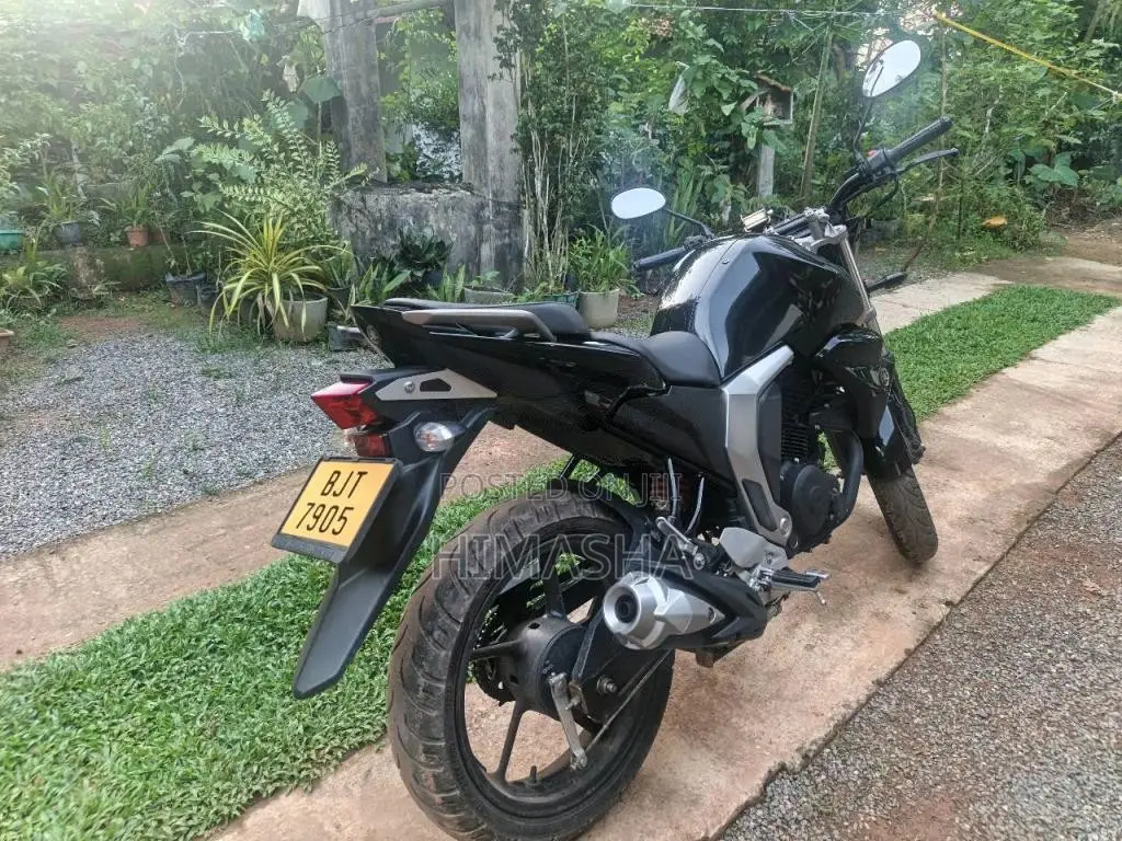 Yamaha FZ Version 2.0 2025 Motorbike (Used)