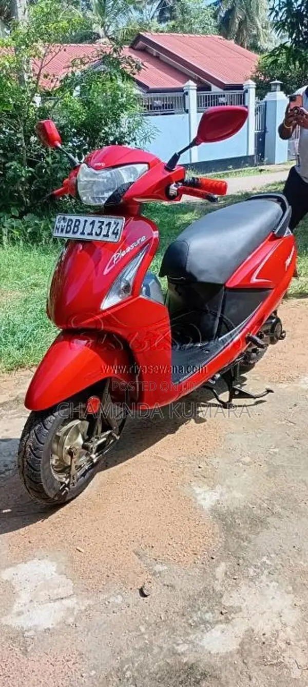 Hero Pleasure 2014 Motorbike (Used)