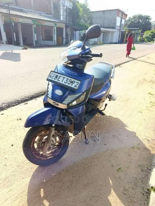 Mahindra Gusto 2016 Motorbike (Used)