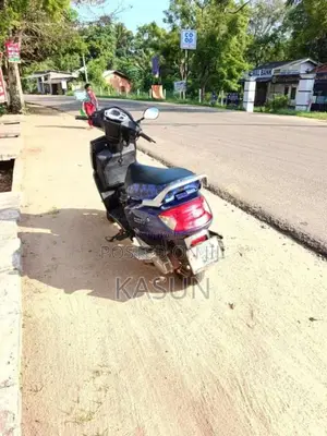 Mahindra Gusto 2016 Motorbike (Used)