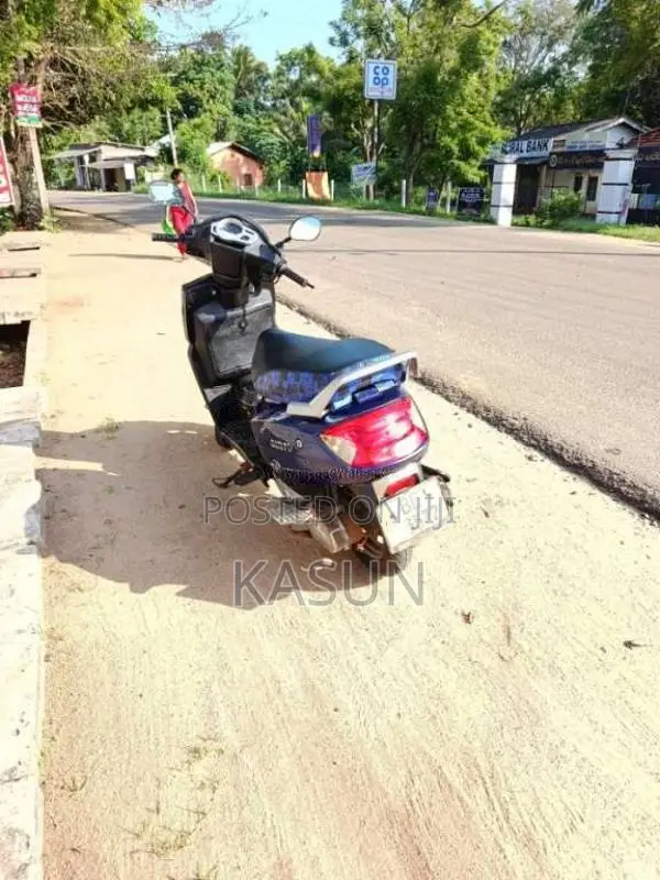 Mahindra Gusto 2016 Motorbike (Used)