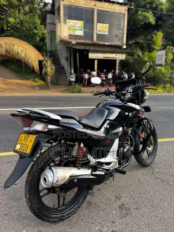 Hero-Honda CBZ 2012 Motorbike (Used)