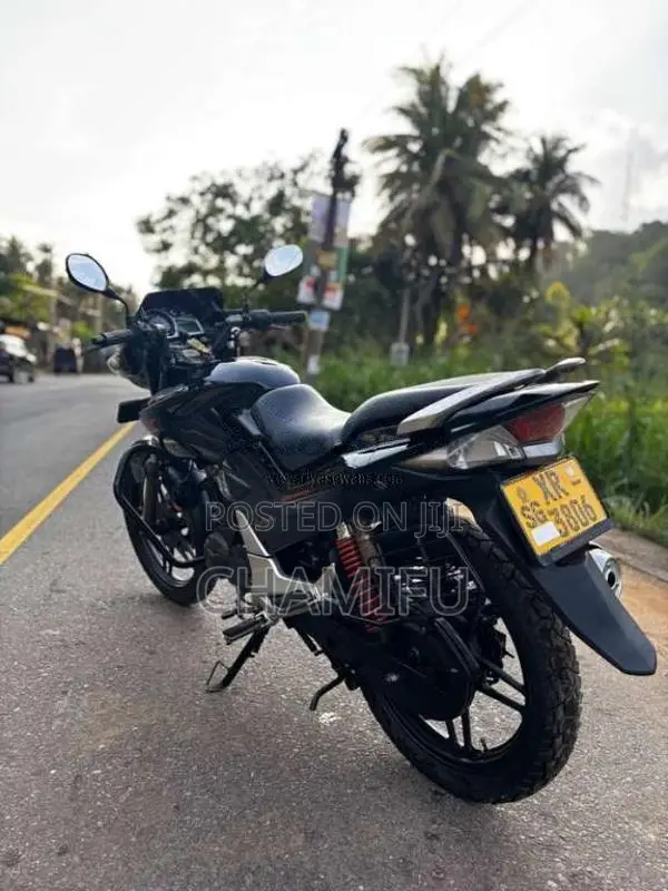 Hero-Honda CBZ 2012 Motorbike (Used)