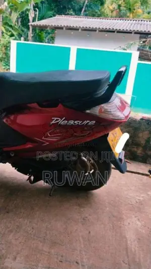 Hero Pleasure 2011 Motorbike (Used)