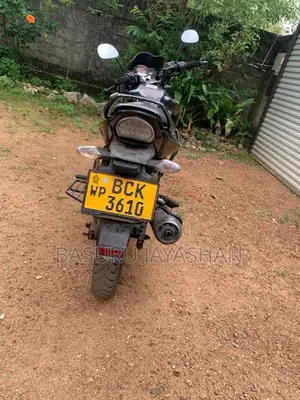 Hero Hunk 2015 Motorbike (Used)