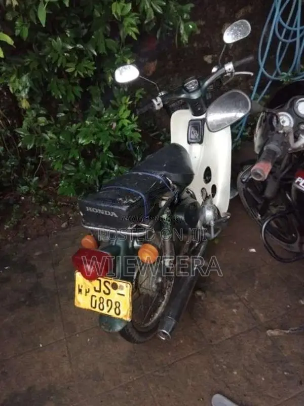 Honda Super Cub 2004 Motorbike (Used)