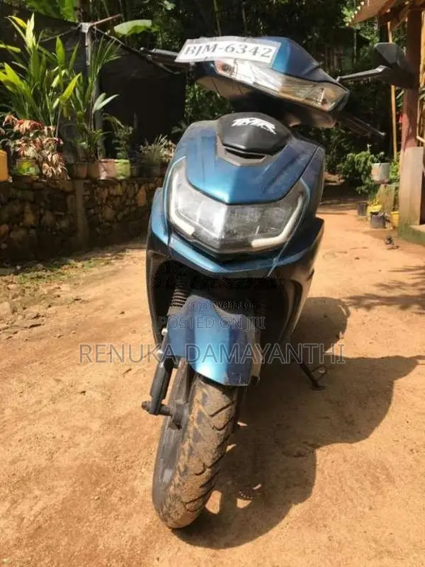 Aprilia Electric Scooter 2024 Motorbike (Used)