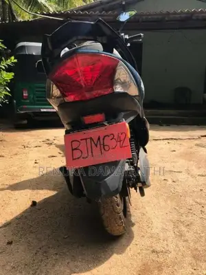 Aprilia Electric Scooter 2024 Motorbike (Used)