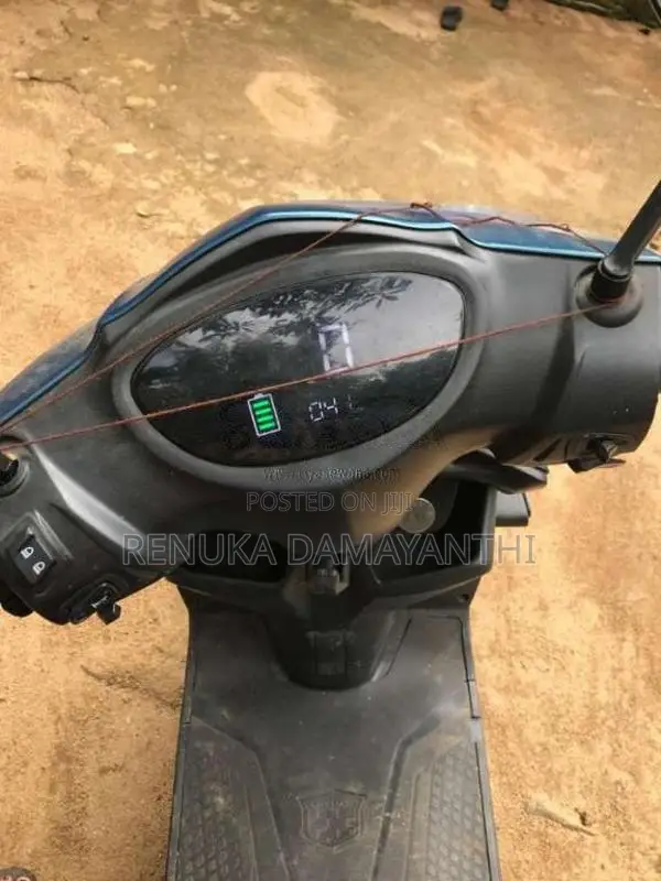 Aprilia Electric Scooter 2024 Motorbike (Used)