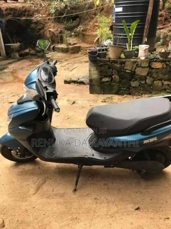 Aprilia Electric Scooter 2024 Motorbike (Used)