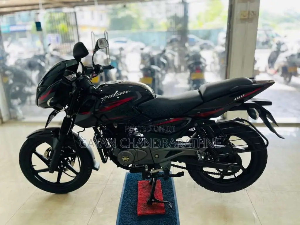 Bajaj Pulsar 180 2017 Motorbike (Used)