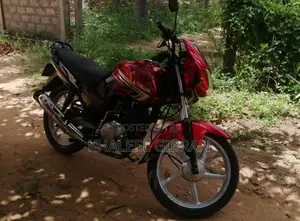 Yamaha YBR 125 2012 Motorbike (Used)