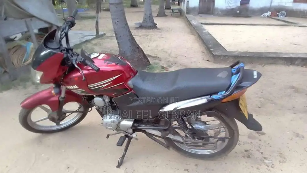 Yamaha YBR 125 2012 Motorbike (Used)