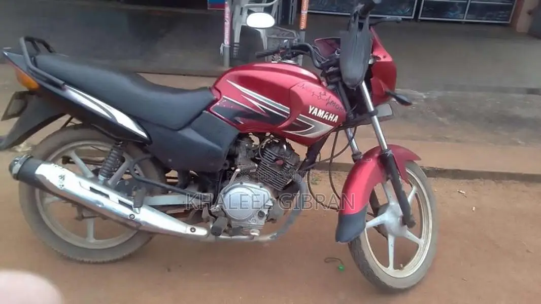 Yamaha YBR 125 2012 Motorbike (Used)