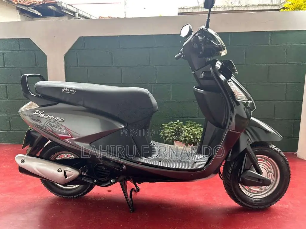 Hero Pleasure 2013 Motorbike (Used)