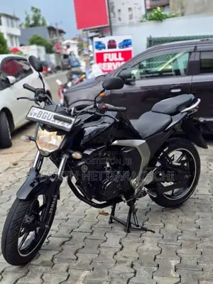Yamaha FZ Version 2.0 2018 Motorbike (Used)